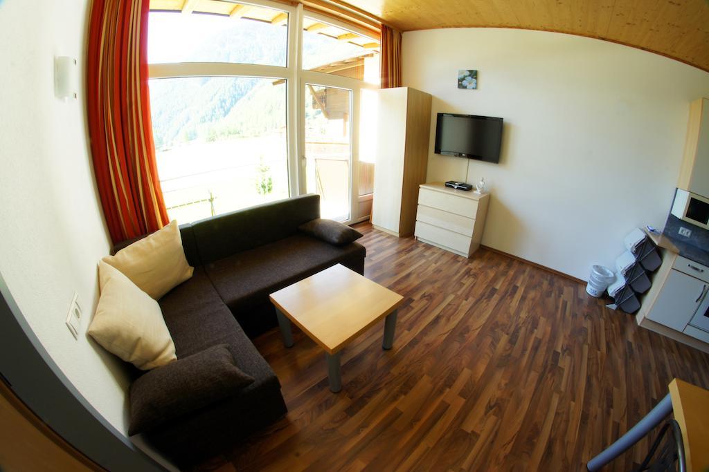 Apartments Bauernhof Dismasn Hof Längenfeld Cameră foto